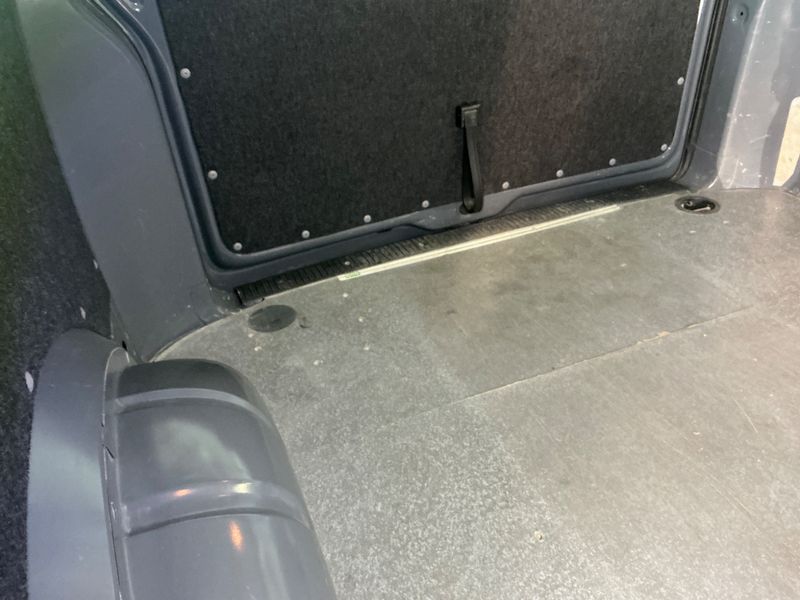 Volkswagen T5 Kombi 2.0 TDI 2013 – снимка 23
