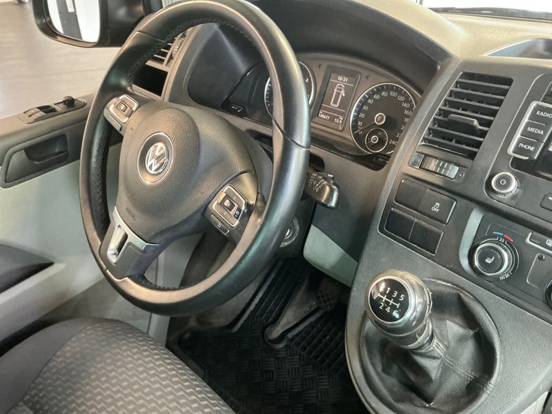 Volkswagen T5 Kombi 2.0 TDI 2013 – снимка 27