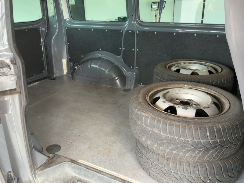 Volkswagen T5 Kombi 2.0 TDI 2013 – снимка 20