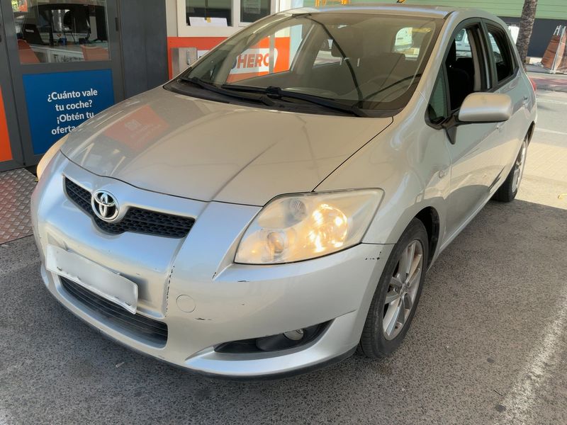 Toyota Auris 2.0 D-4D Luna 2008 – снимка 1