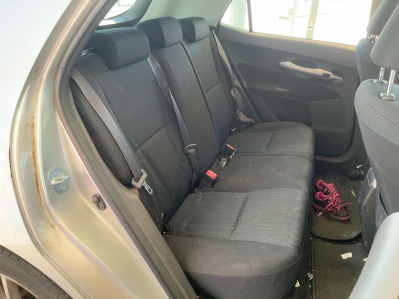 Toyota Auris 2.0 D-4D Luna 2008 – снимка 19