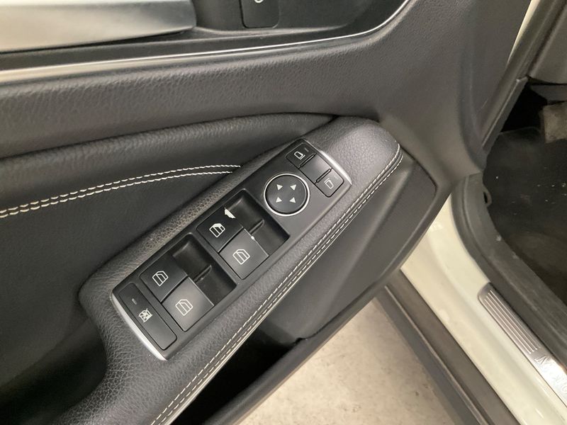 Mercedes-Benz GLA-Klasse GLA 200 d 4Matic Sensation 2014 – снимка 34