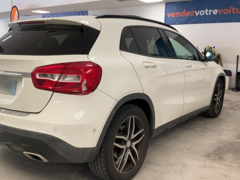 Mercedes-Benz GLA-Klasse GLA 200 d 4Matic Sensation 2014 – снимка 8