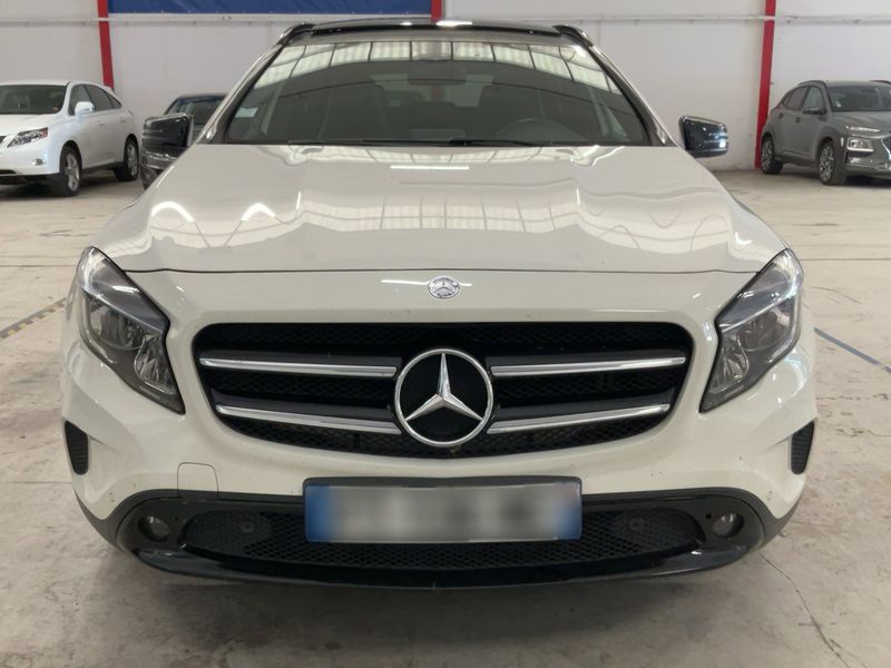Mercedes-Benz GLA-Klasse GLA 200 d 4Matic Sensation 2014 – снимка 14