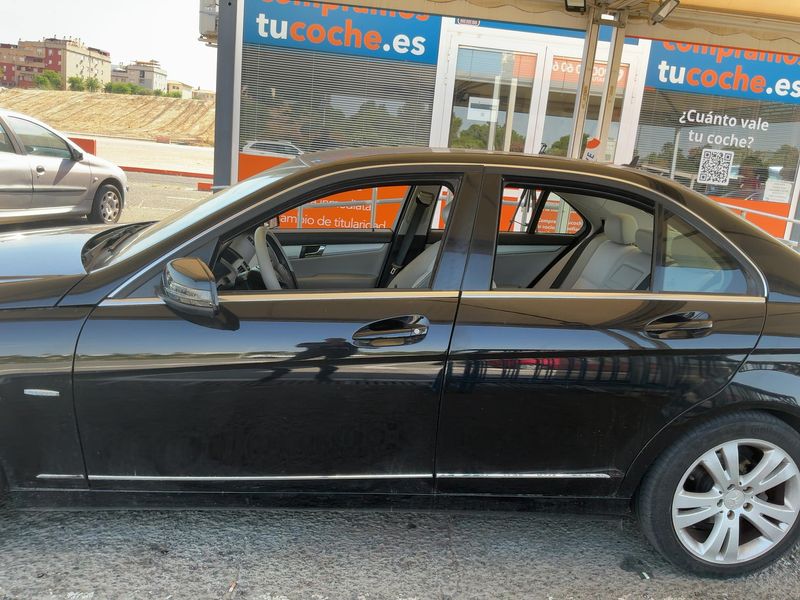 Mercedes-Benz C-Klasse C 200 CDI BlueEfficiency Avantgarde 2010 – снимка 4
