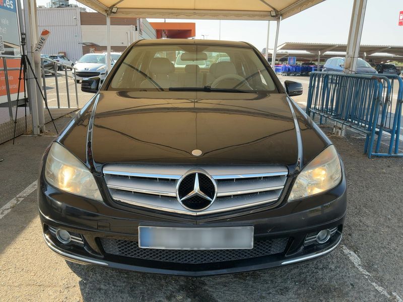 Mercedes-Benz C-Klasse C 200 CDI BlueEfficiency Avantgarde 2010 – снимка 14