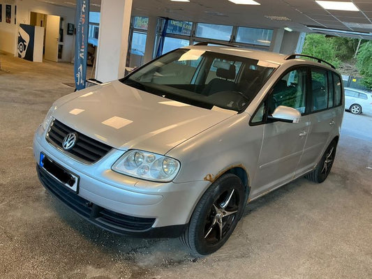 Volkswagen Touran 2.0 FSI Trendline 2006 – снимка 1