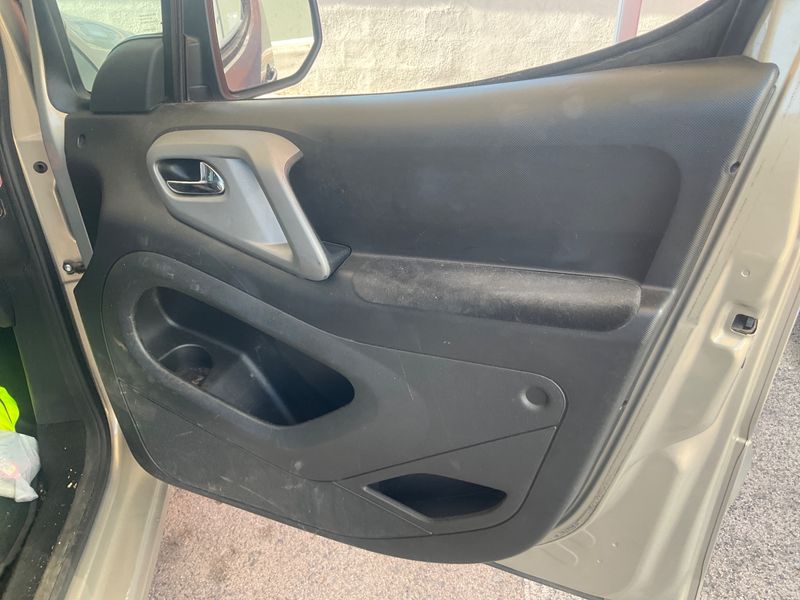 Citroen Berlingo 1.6 HDi SX Multispace 2012 – снимка 34