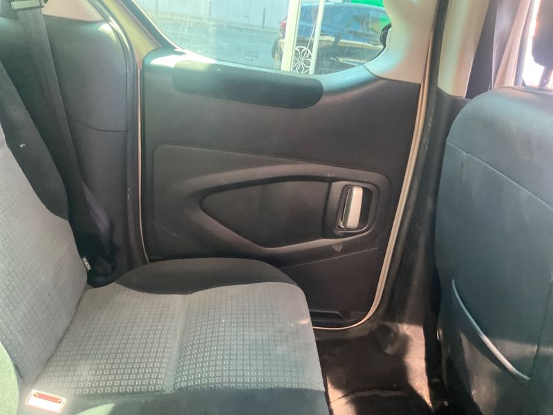 Citroen Berlingo 1.6 HDi SX Multispace 2012 – снимка 31