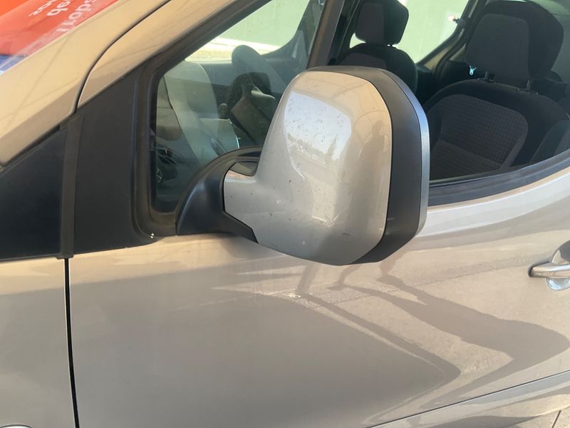 Citroen Berlingo 1.6 HDi SX Multispace 2012 – снимка 28