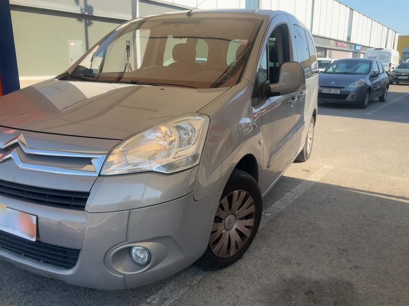Citroen Berlingo 1.6 HDi SX Multispace 2012 – снимка 2