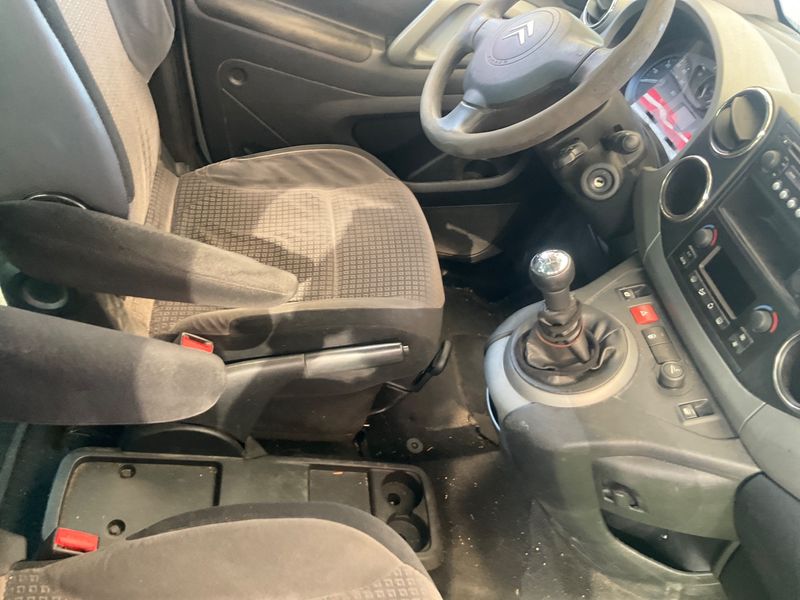 Citroen Berlingo 1.6 HDi SX Multispace 2012 – снимка 36