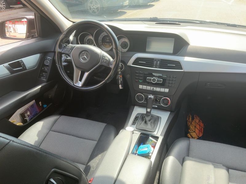 Mercedes-Benz C-Klasse C 220 CDI BlueEfficiency Avantgarde 2012 – снимка 12