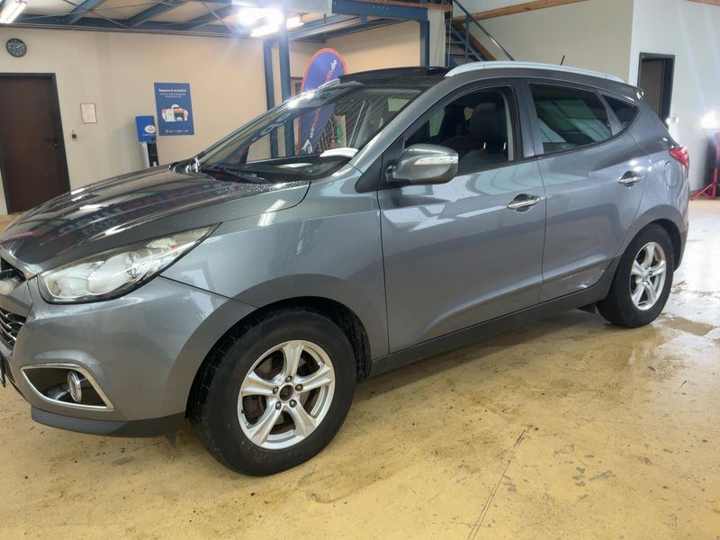 Hyundai ix35 2.0 CRDi Premium AWD 2013 – снимка 2