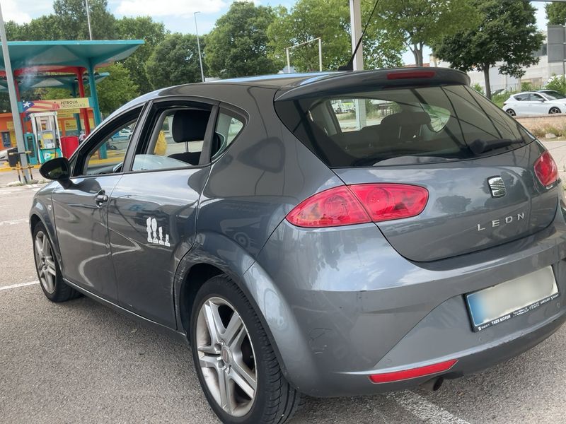 Seat Leon 1.6 TDI Style Copa 2012 – снимка 6
