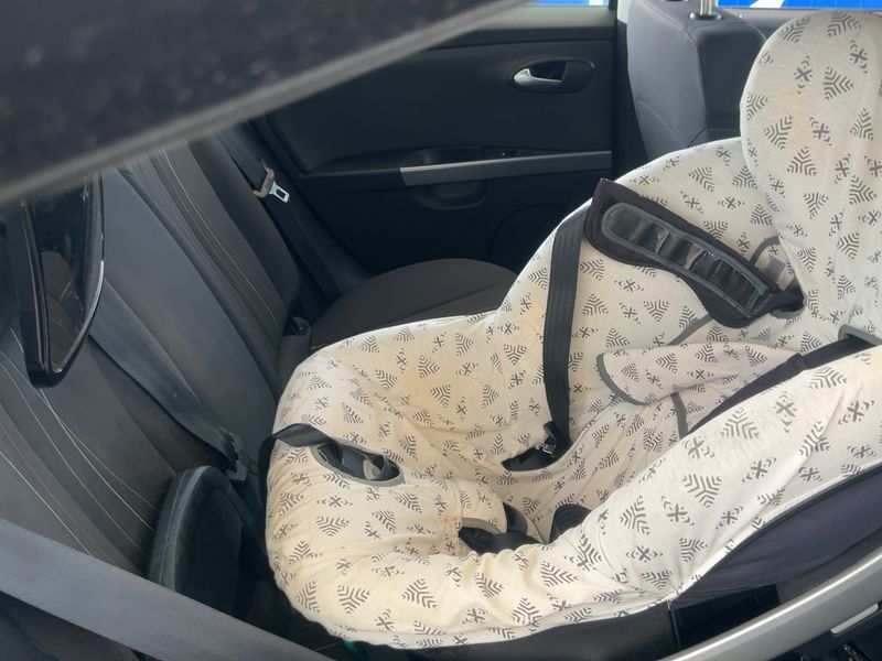 Seat Leon 1.6 TDI Style Copa 2012 – снимка 19