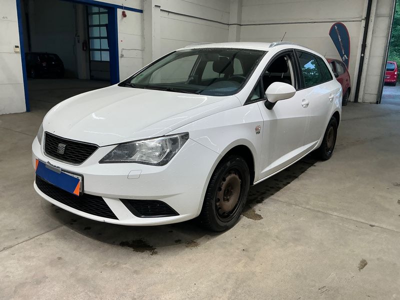 Seat Ibiza 1.6 TDI Style Salsa 2013 – снимка 1