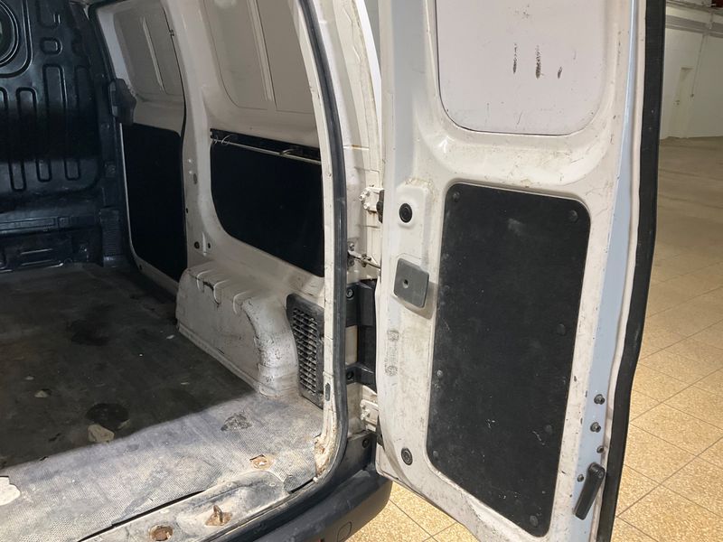 Nissan NV200 Evalia 1.5 dCi Kasten Comfort 2015 – снимка 34