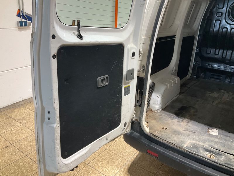 Nissan NV200 Evalia 1.5 dCi Kasten Comfort 2015 – снимка 35