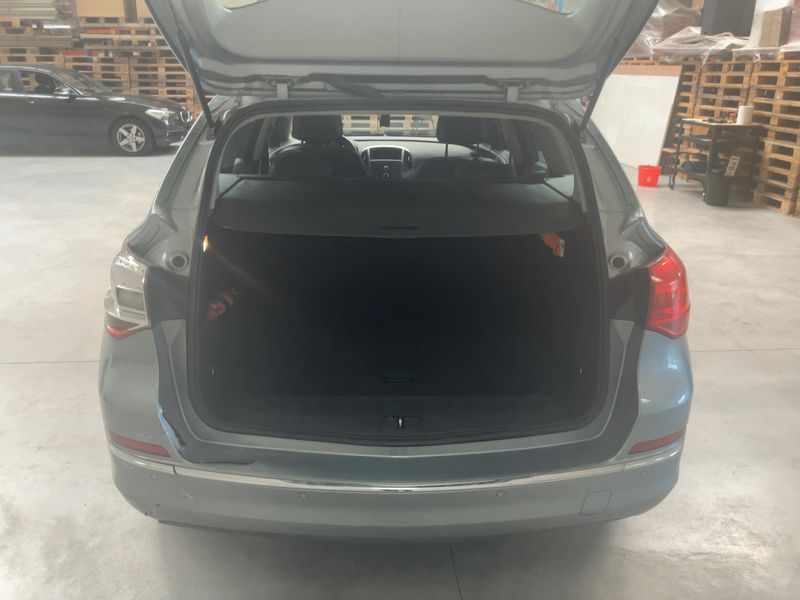 Opel Astra 1.6 CDTI DPF Edition 2014 – снимка 15