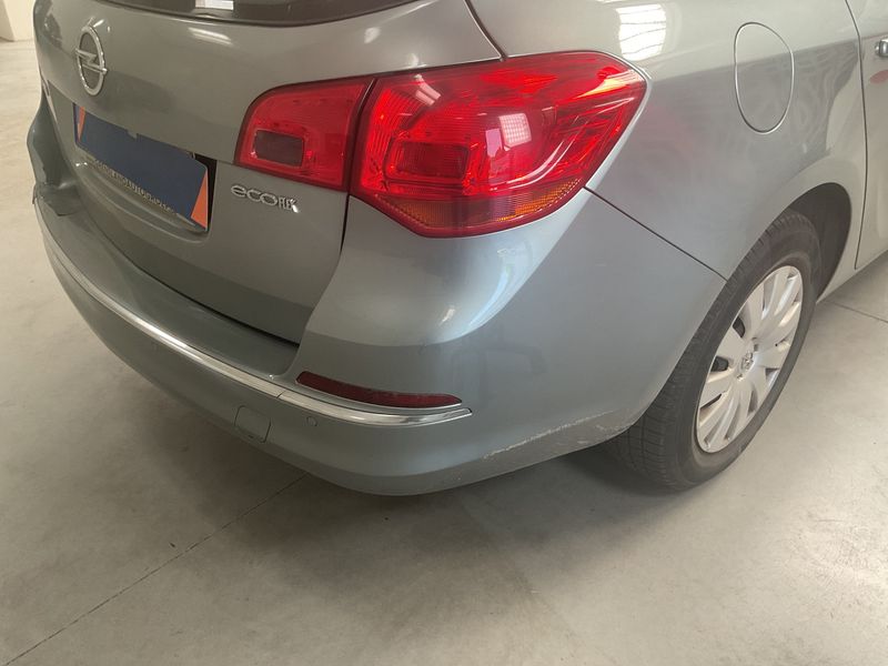 Opel Astra 1.6 CDTI DPF Edition 2014 – снимка 36