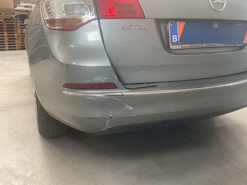 Opel Astra 1.6 CDTI DPF Edition 2014 – снимка 34