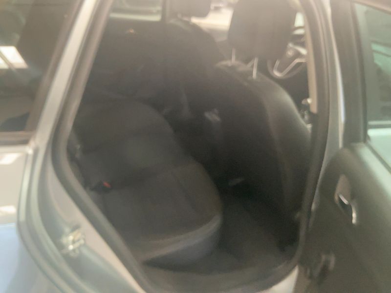 Opel Astra 1.6 CDTI DPF Edition 2014 – снимка 19