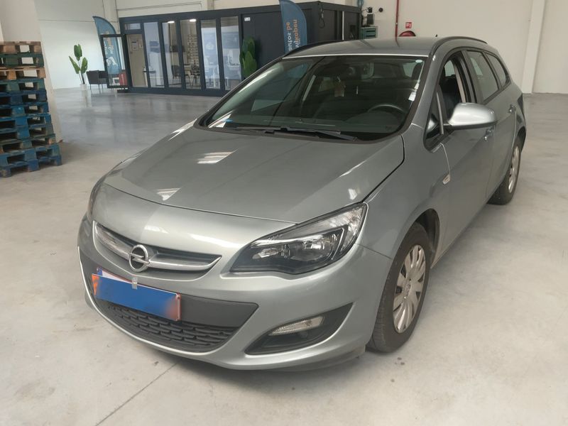 Opel Astra 1.6 CDTI DPF Edition 2014 – снимка 1