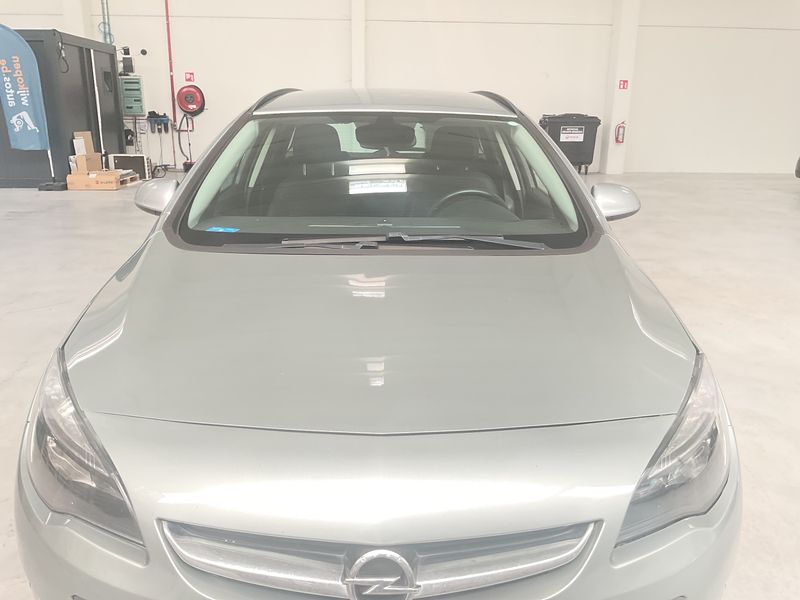 Opel Astra 1.6 CDTI DPF Edition 2014 – снимка 40