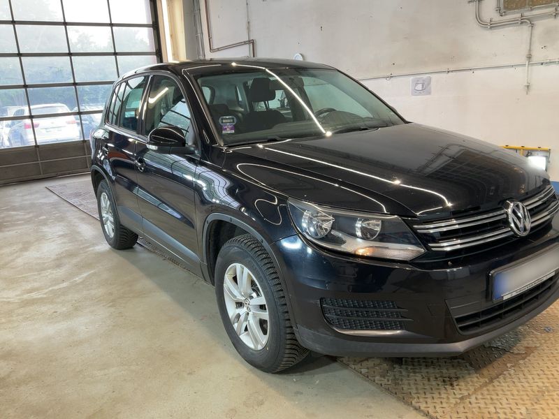 Volkswagen Tiguan 2.0 TDI Trend & Fun 4Motion BlueMotion Tech 2016 – снимка 12