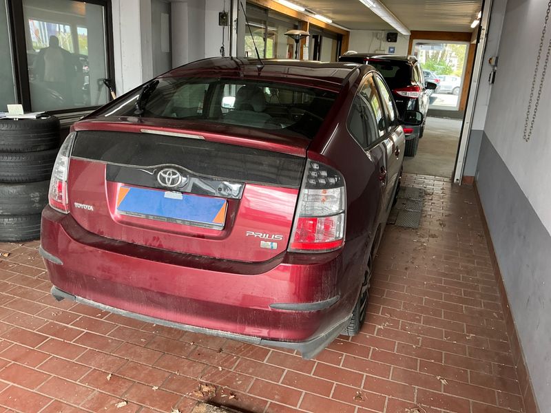 Toyota Prius 1.5 Executive 2005 – снимка 2