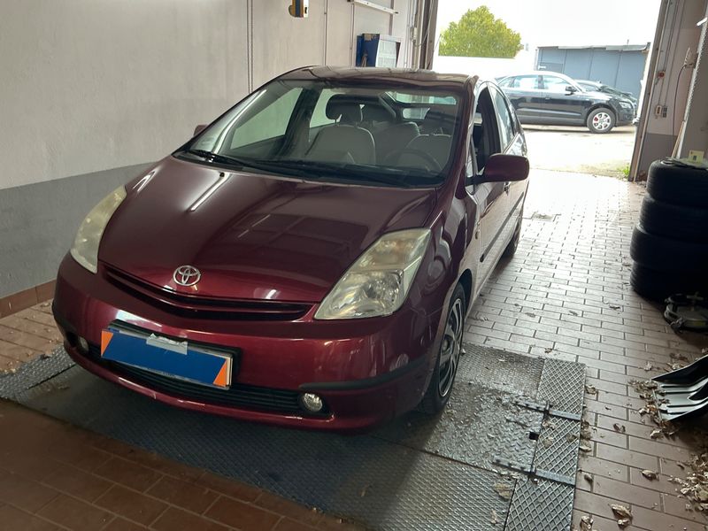 Toyota Prius 1.5 Executive 2005 – снимка 1
