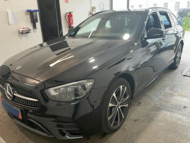 Mercedes-Benz E-Klasse E 300 de T 4Matic AMG Line 2021 – снимка 1