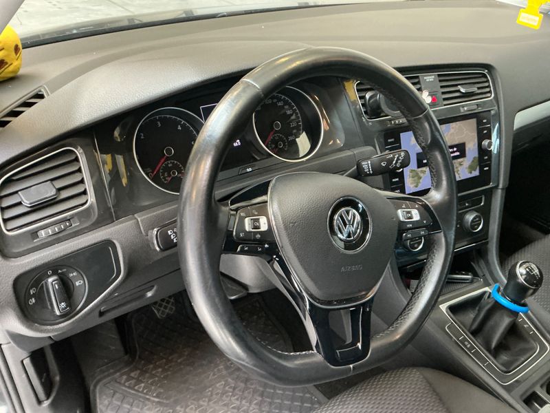 Volkswagen Golf VII 1.6 TDI Trendline BlueMotion Tech 2020 – снимка на щета 34