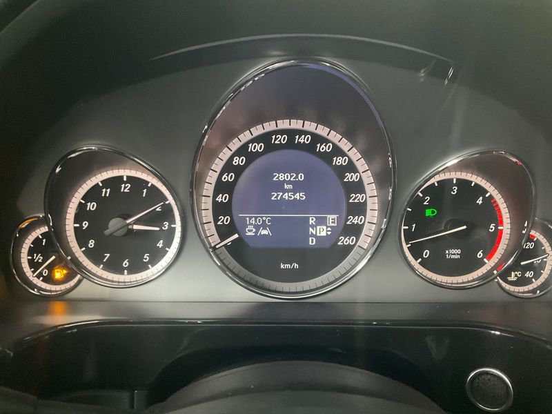 Mercedes-Benz E-Klasse E 350 CDI T BlueEfficiency Avantgarde 2010 – снимка 18