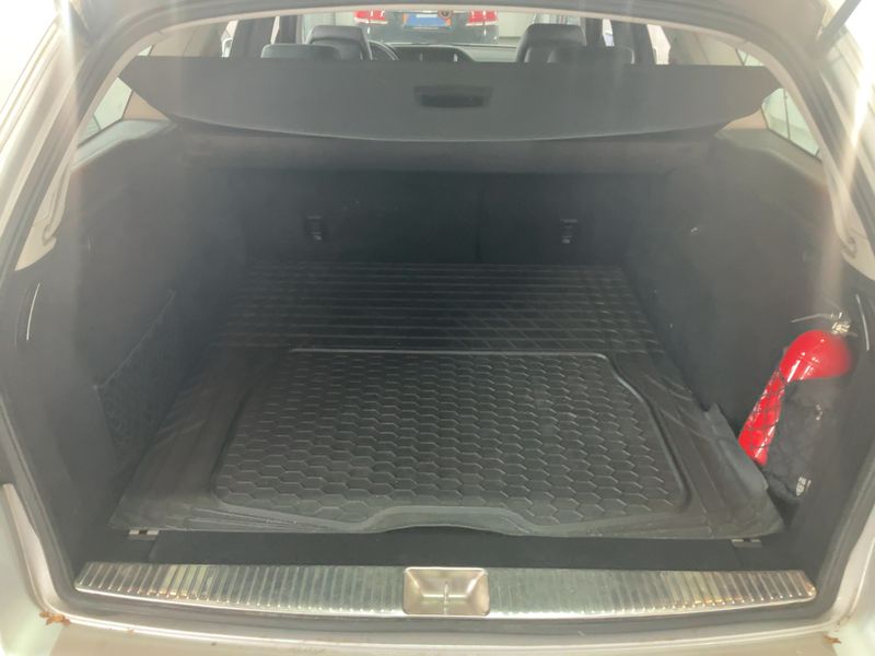 Mercedes-Benz E-Klasse E 350 CDI T BlueEfficiency Avantgarde 2010 – снимка 15
