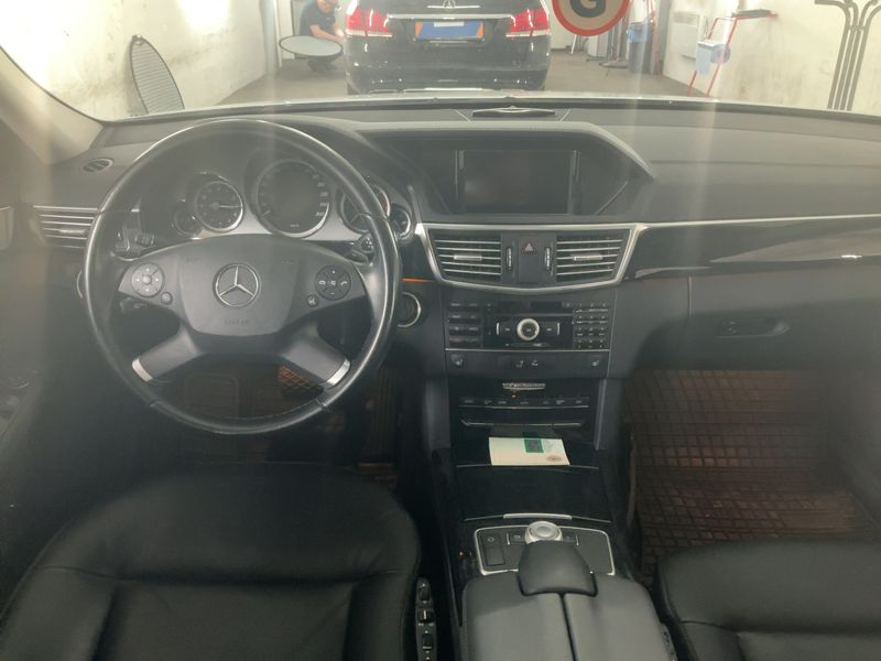 Mercedes-Benz E-Klasse E 350 CDI T BlueEfficiency Avantgarde 2010 – снимка 17