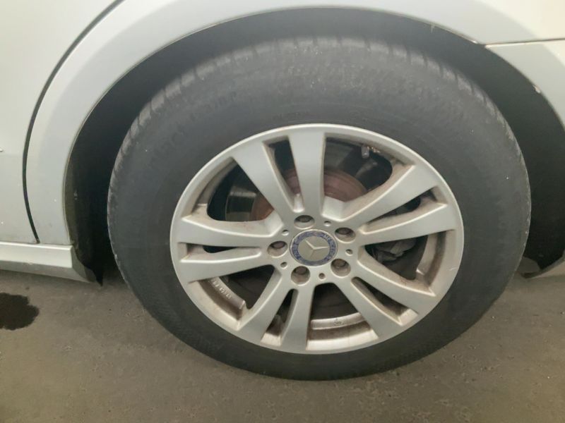 Mercedes-Benz E-Klasse E 350 CDI T BlueEfficiency Avantgarde 2010 – снимка 5