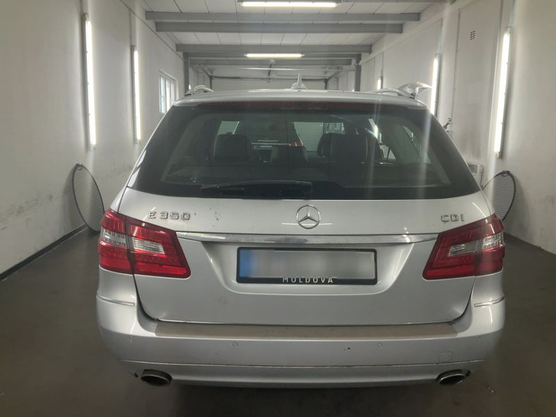 Mercedes-Benz E-Klasse E 350 CDI T BlueEfficiency Avantgarde 2010 – снимка 7