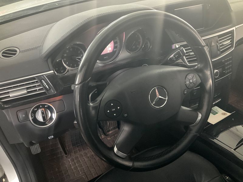 Mercedes-Benz E-Klasse E 350 CDI T BlueEfficiency Avantgarde 2010 – снимка 25