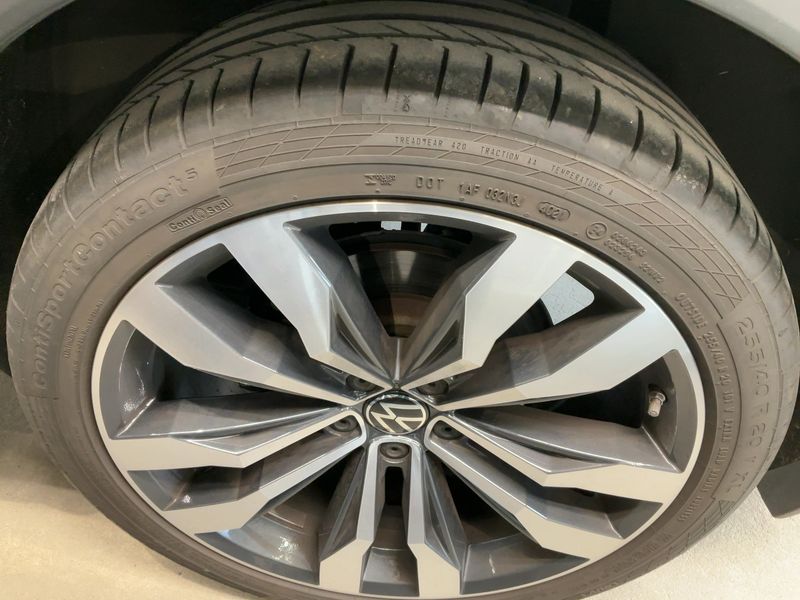 Volkswagen Tiguan 2.0 TDI R-Line 4Motion 2022 – снимка 5