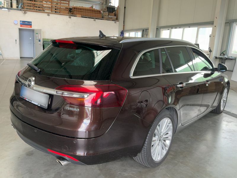 Opel Insignia Sports Tourer 2.0 SIDI Turbo Business Innovation 2015 – снимка 8