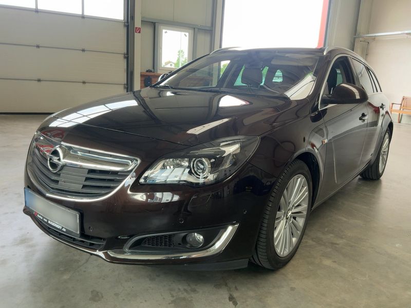Opel Insignia Sports Tourer 2.0 SIDI Turbo Business Innovation 2015 – снимка 1