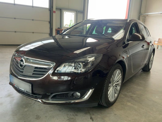 Opel Insignia Sports Tourer 2.0 SIDI Turbo Business Innovation 2015 – снимка 1
