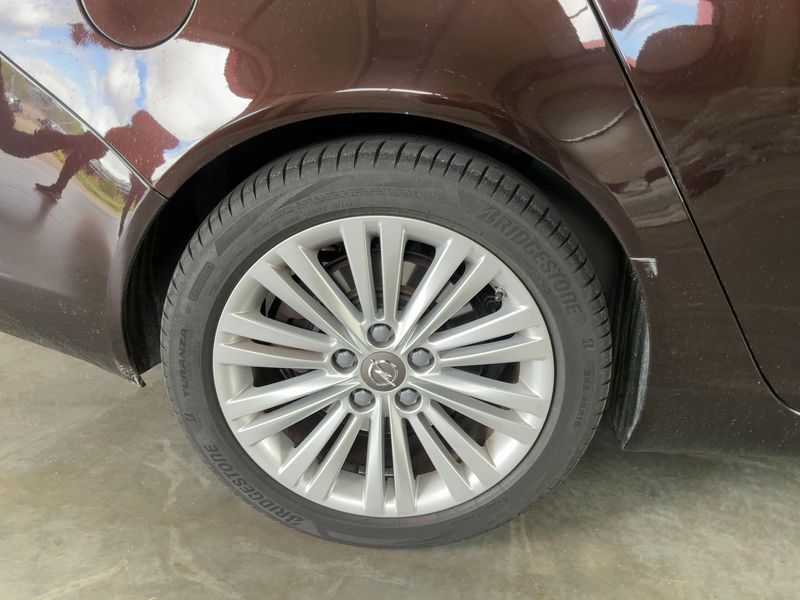 Opel Insignia Sports Tourer 2.0 SIDI Turbo Business Innovation 2015 – снимка 9