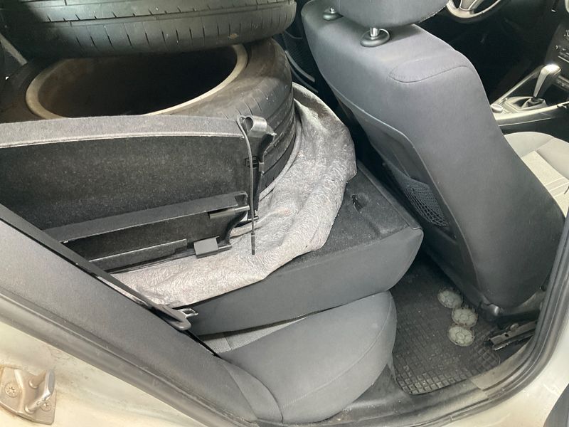 BMW X1 xDrive 20d 2010 – снимка 37