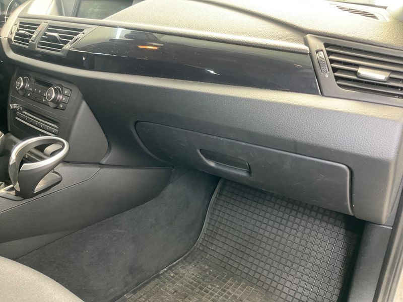 BMW X1 xDrive 20d 2010 – снимка 33