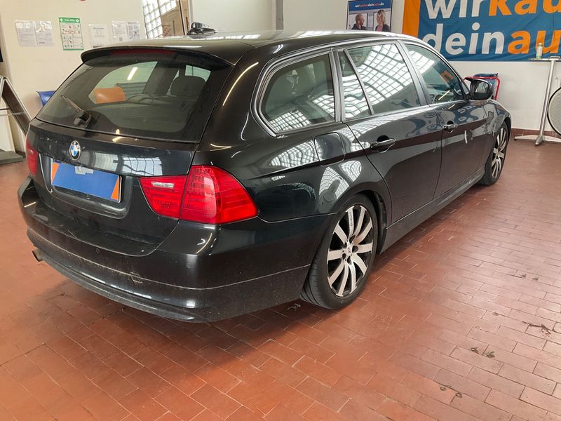 BMW 3er 318d 2010 – снимка 2