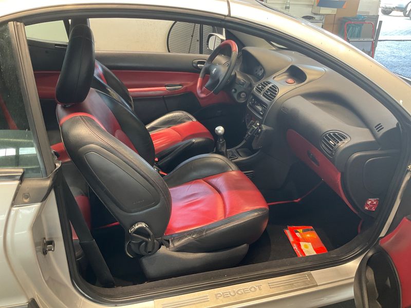 Peugeot 206 1.6 CC Platinum 2001 – снимка 3