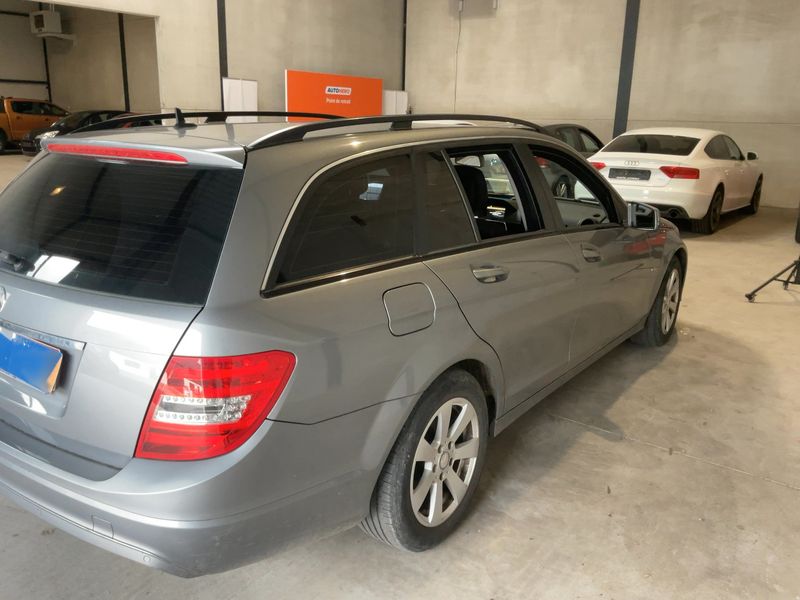 Mercedes-Benz C-Klasse C 180 CGI T BlueEfficiency Classic 2011 – снимка 8